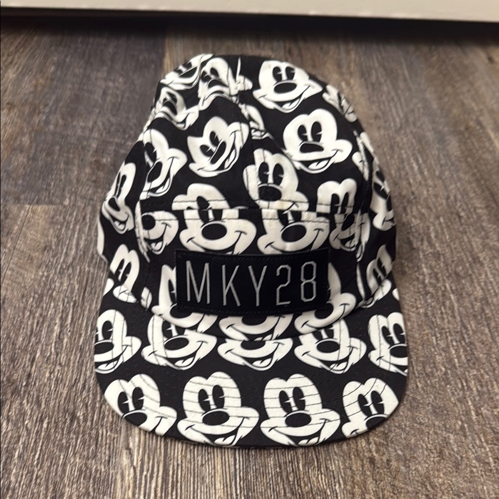 Neff Black and White Mickey Mouse Hat